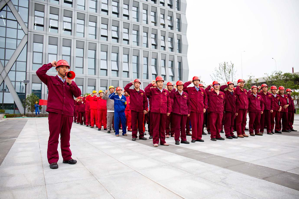 遵守安全生產法 當好第一責任人 淮鋼隆重舉行“萬企作宣誓 全員筑安全”活動